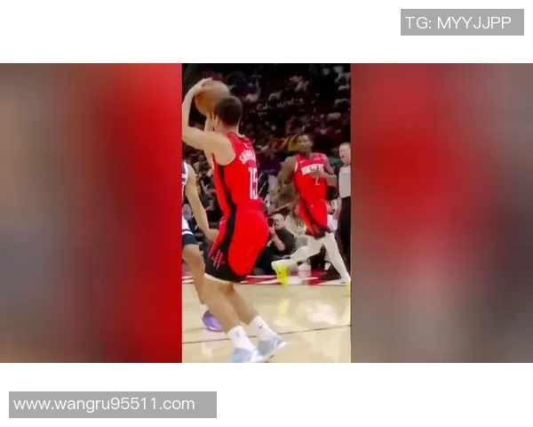 华子惊呼犯规引热议观看回放后坦言自己错了真香感叹不断